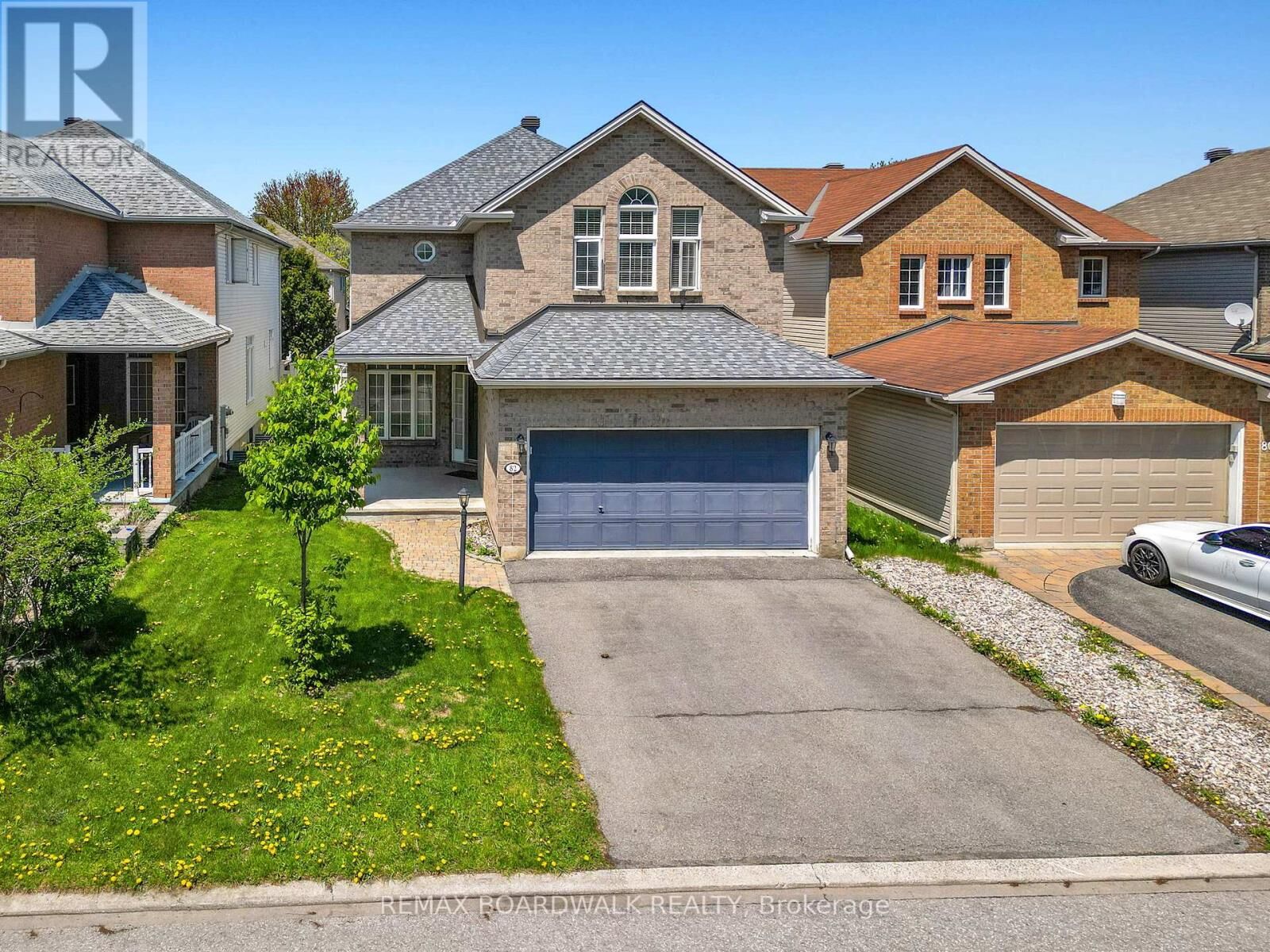 Property Photo:  82 Upney Drive  ON K2J 5G6 