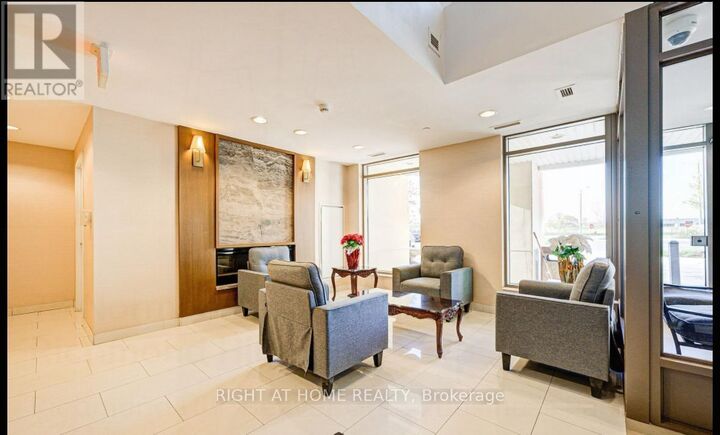 Property Photo: 75 Norman Bethune Avenue 221 ON L4B 0B6