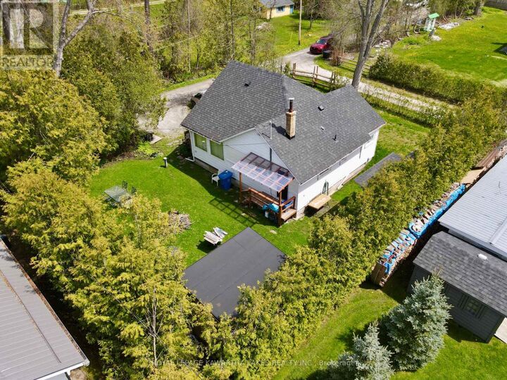 Property Photo:  8 Sandy Cove Lane  ON L4P 3E9 
