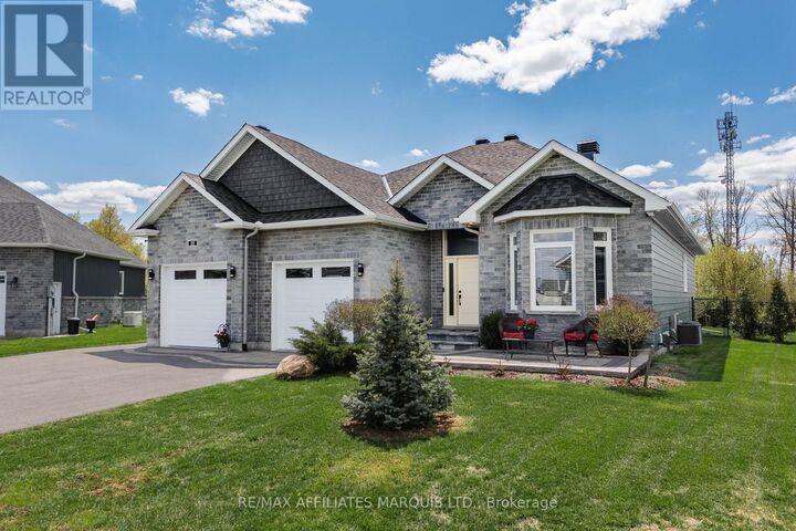 Property Photo: 22 Hilda Street ON K0C 1P0