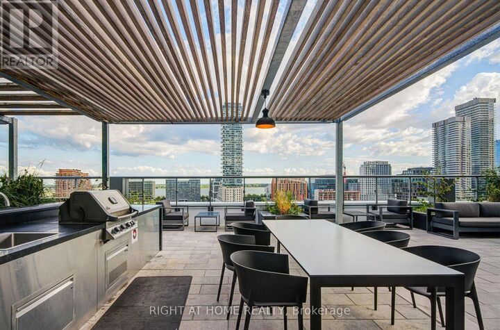 Property Photo: 70 Princess Street 2815 E ON M5A 0X6