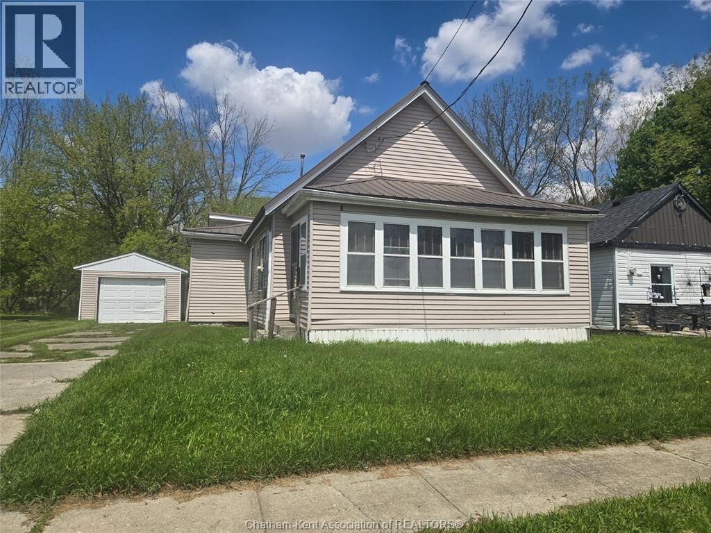Property Photo: 253 King St East Street ON N7M 3N5