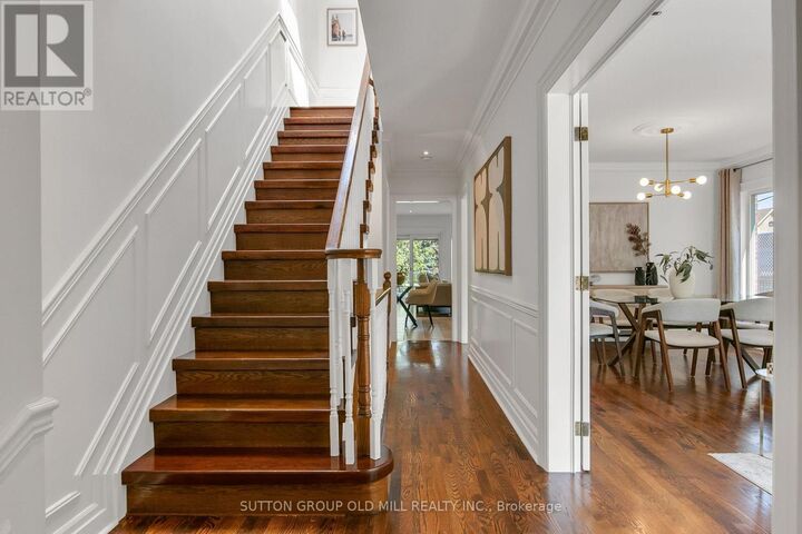 Property Photo:  267 Windermere Avenue  ON M6S 3K4 