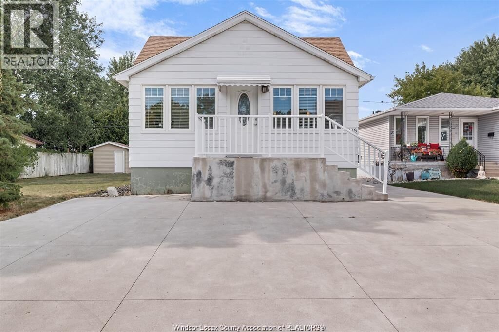 Property Photo:  778 Hildearde  ON N8X 2Z8 