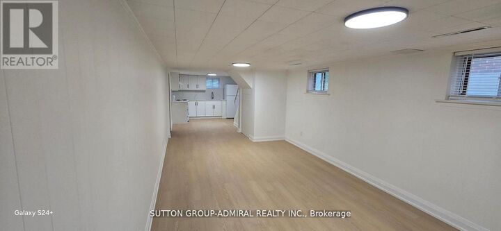 Property Photo:  19 Tobruk Crescent Bsmt  ON M2M 3B3 