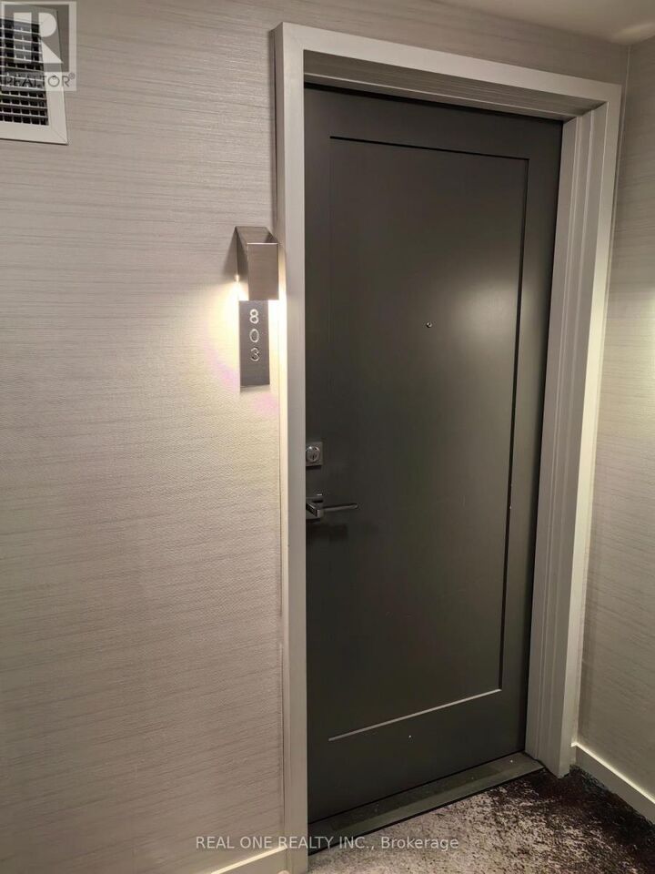 Property Photo: 42 Charles Street East 803 ON M4Y 1T1