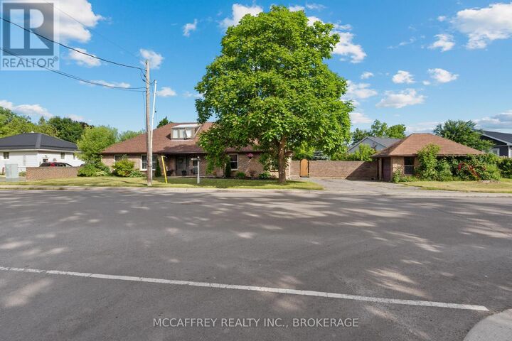 Property Photo: 137 Thomas Street West ON K7R 2H4