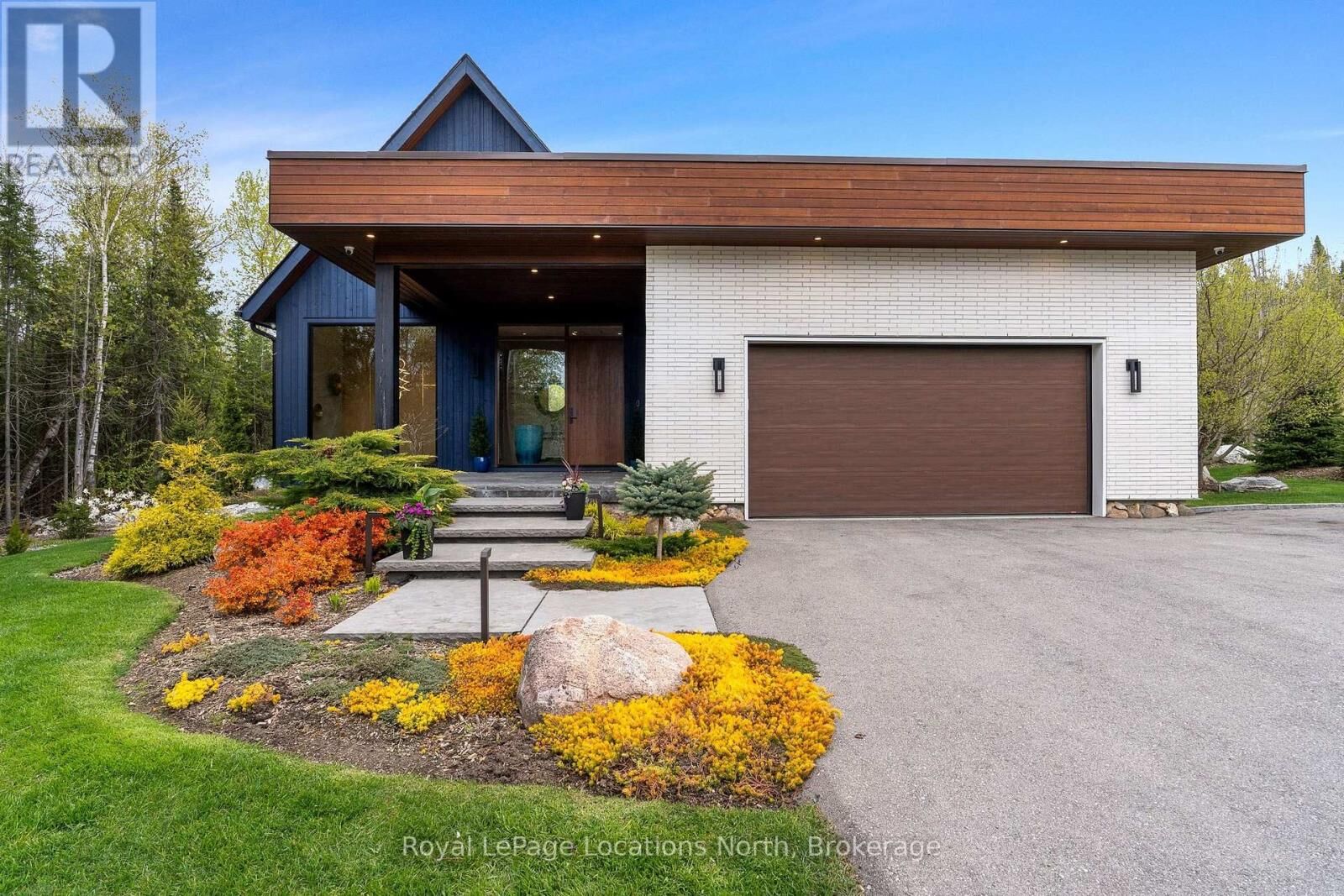 Property Photo:  110 Pheasant Run  ON N0H 2P0 