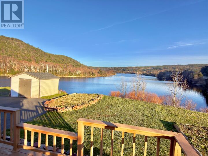 Property Photo:  2 Cabot Road North  NL A0E 2P0 