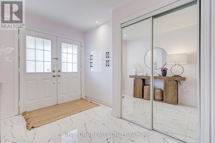 Property Photo:  111 Viscount Drive  ON L6C 2P3 