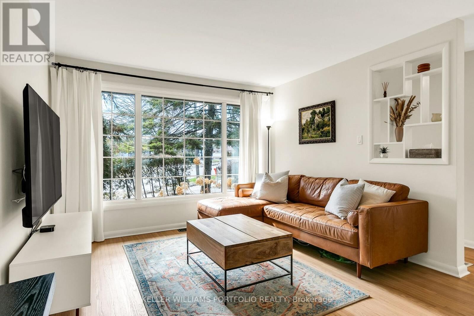Property Photo:  88 Sabrina Dr Drive  ON M9R 2J9 