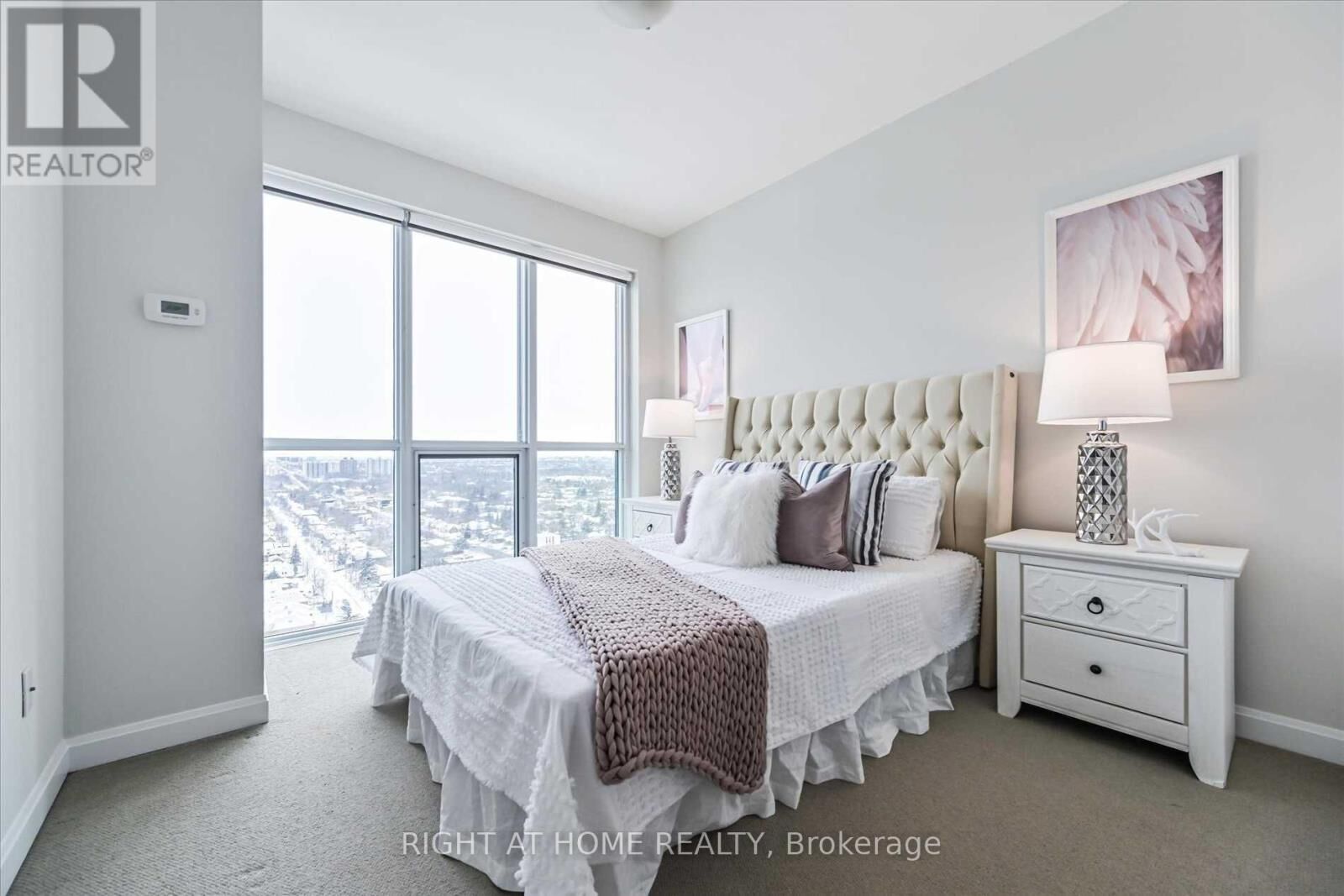 Property Photo:  11 Bogert Avenue 2305  ON M2N 0H4 