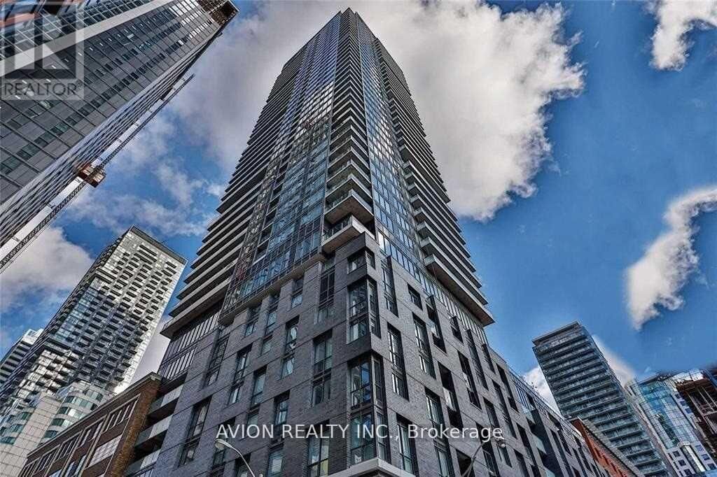 Property Photo:  115 Blue Jays Way 906  ON M5V 0N4 