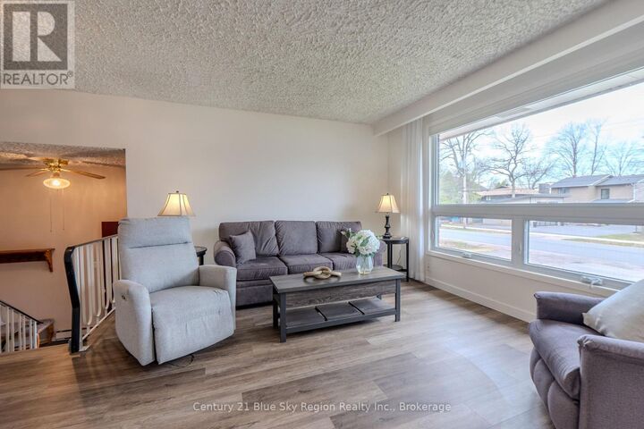 Property Photo:  1064 Premier Road  ON P1A 2J1 