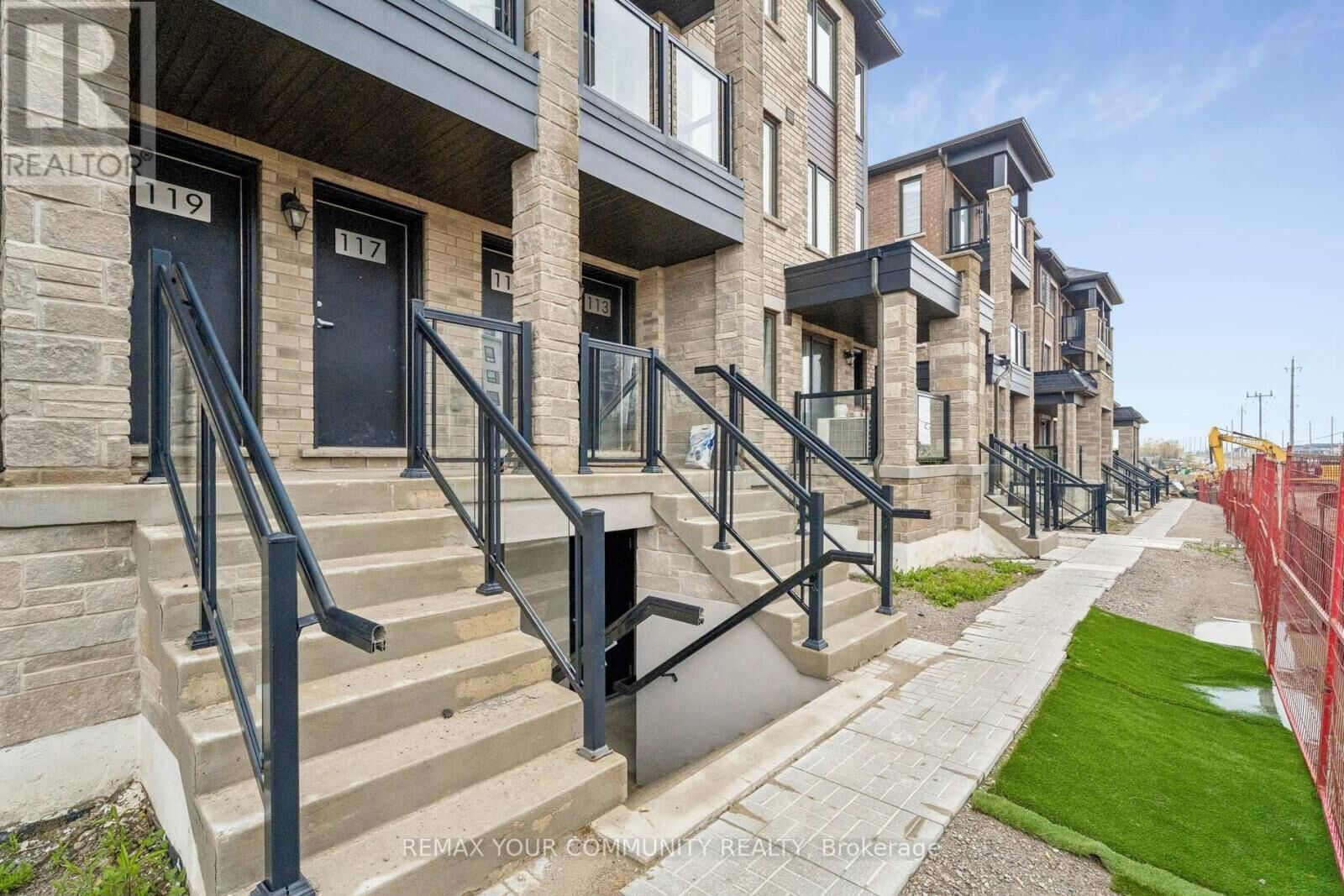 Property Photo:  117 Appletree Lane  ON L6J 0N9 