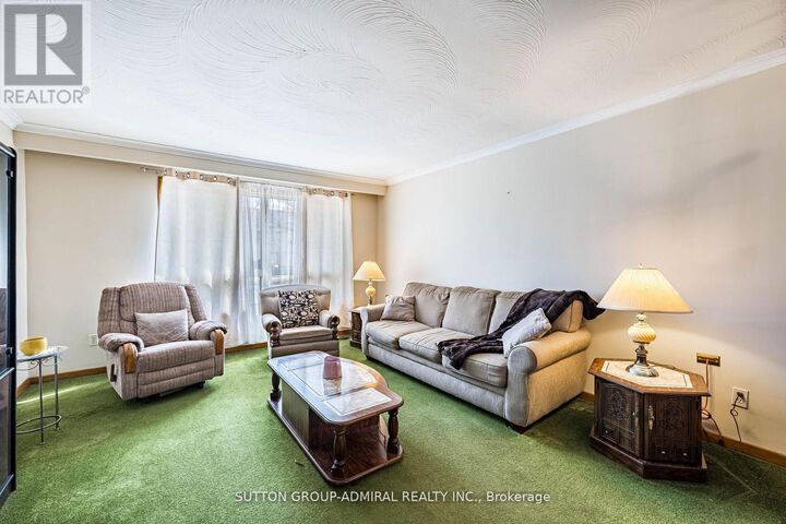 Property Photo:  92 Redgrave Drive  ON M9R 3V3 