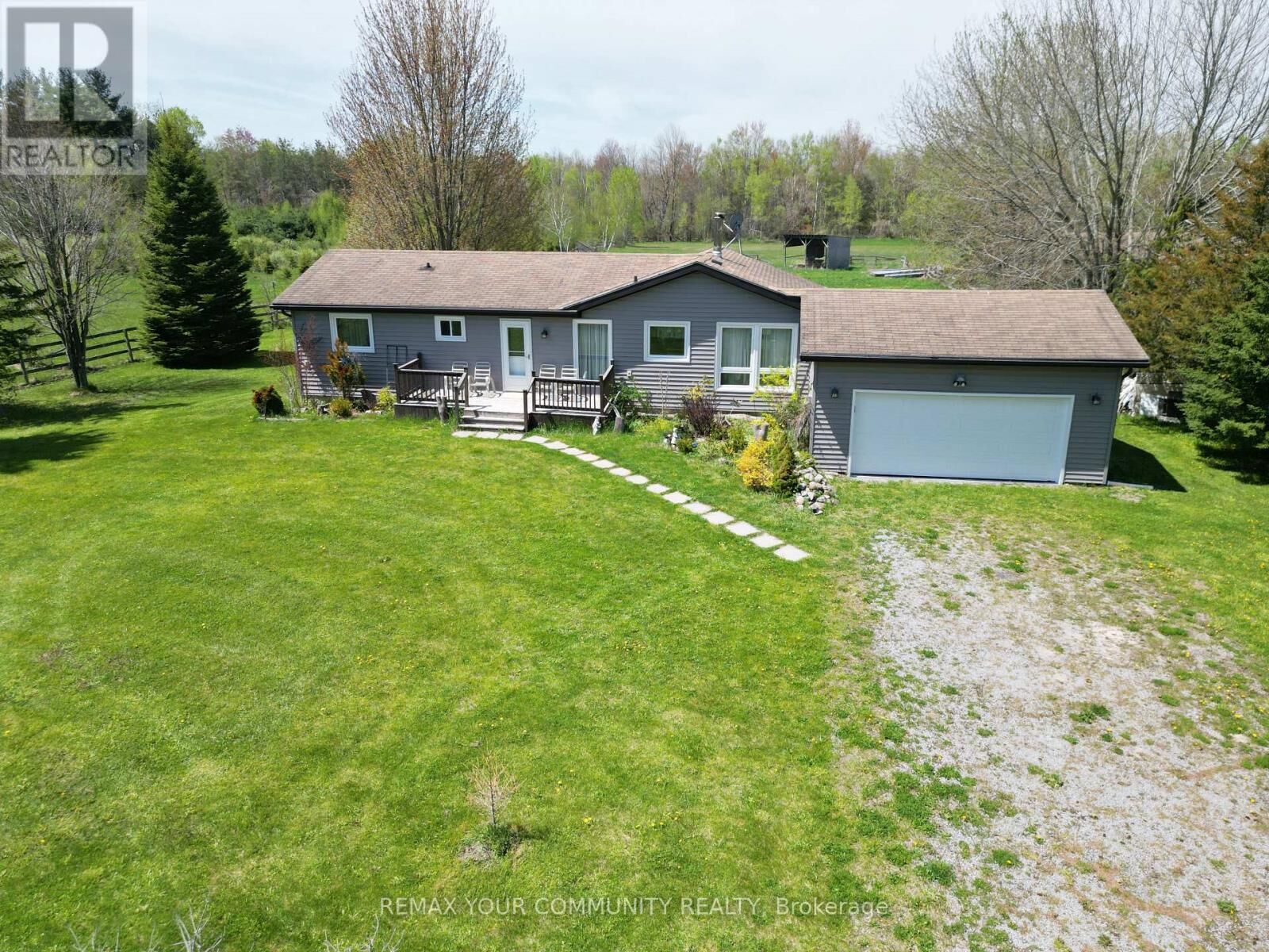 Property Photo:  24730 Valley View Drive  ON L0E 1R0 