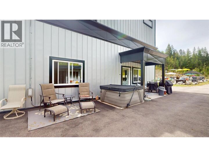 Property Photo: 2325 King Street Northwest BC V1C 6S7