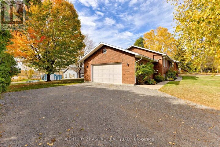 Property Photo:  75 Pembroke Street  ON K0J 1K0 