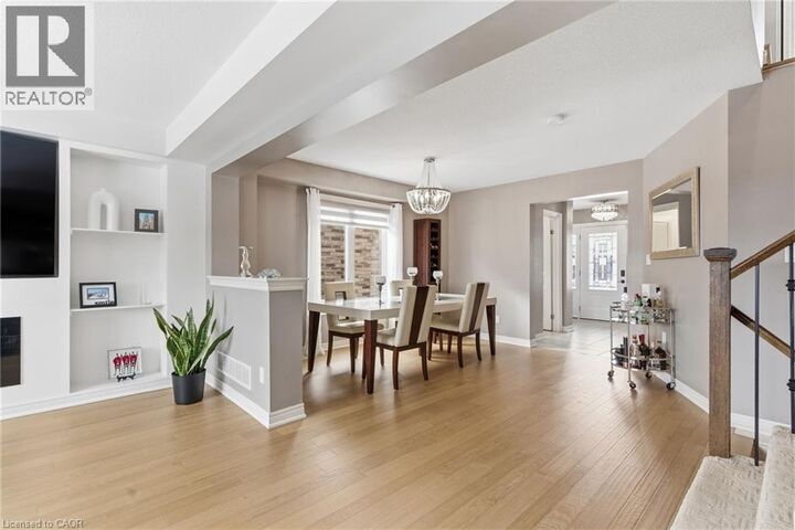 Property Photo:  28 Silverwood Avenue  ON L3C 0C3 
