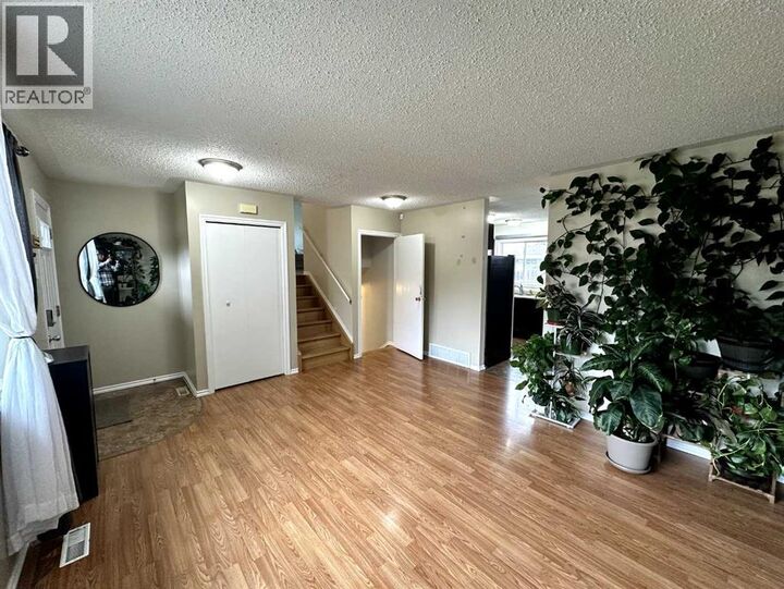 Property Photo:  1634 5A Street  AB T9W 1J5 