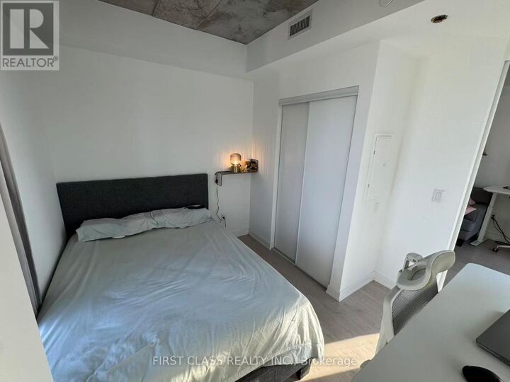 Property Photo: 65 Mutual Street 3108 ON M5B 0E5