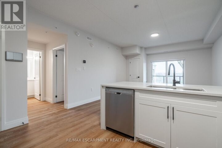 Property Photo:  6415 Regional Road 25 401  ON L9T 8R2 