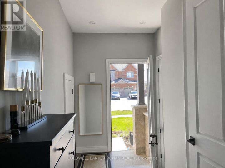 Property Photo:  153 Walker Boulevard  ON L9R 0R2 