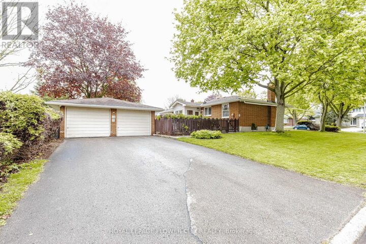 Property Photo: 15 Cumberland Crescent ON N5X 1B7