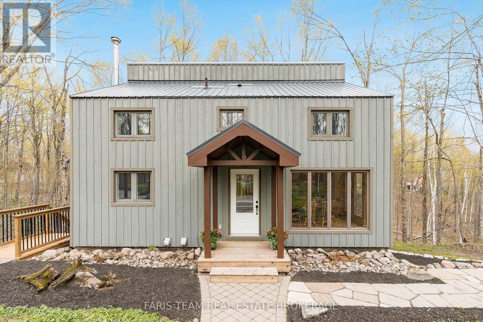 Property Photo:  46 Huronwoods Drive  ON L0K 1E0 