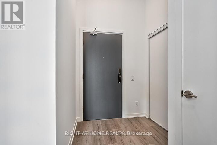 Property Photo:  405 Dundas Street West 101  ON L6M 5P4 