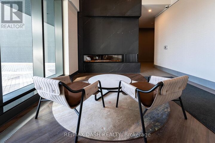 Property Photo: 1007 The Queensway Avenue 604 ON M8Z 0H4