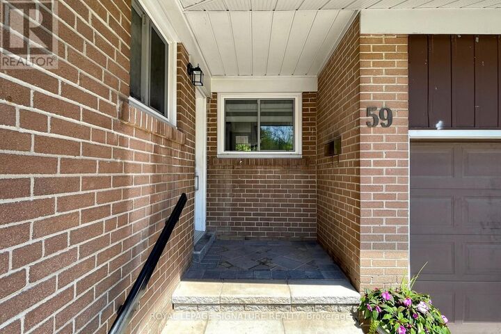 Property Photo:  59 Woodgarden Crescent  ON M1E 3K3 