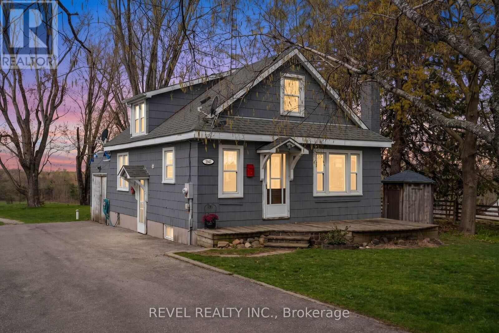 Property Photo:  2940 Old Second Road South  ON L9X 1P6 