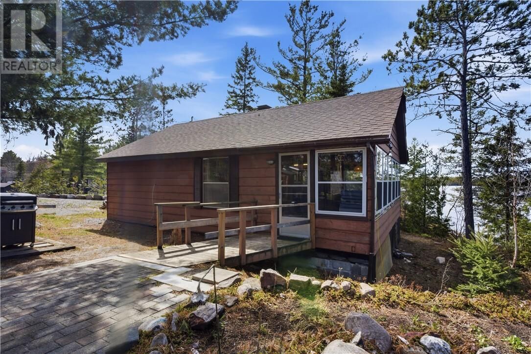 Property Photo:  32 Maple Road  ON P3E 4N7 