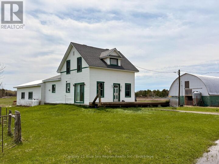 Property Photo:  700 Piquette Road  ON P0H 2M0 