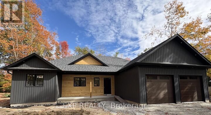 Property Photo:  49 Beaufort Crescent  ON L9M 0B8 
