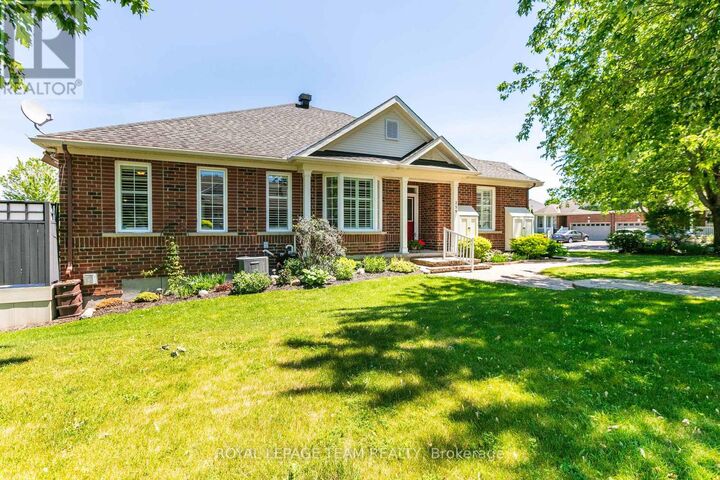 Property Photo: 259 Cairnsmore Circle ON K2J 0G5