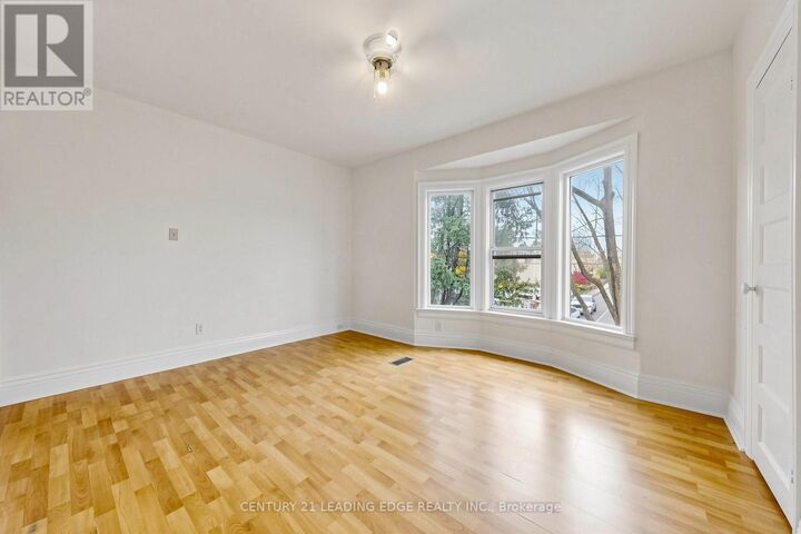 Property Photo: 1132 Dufferin Street ON M6H 4B6