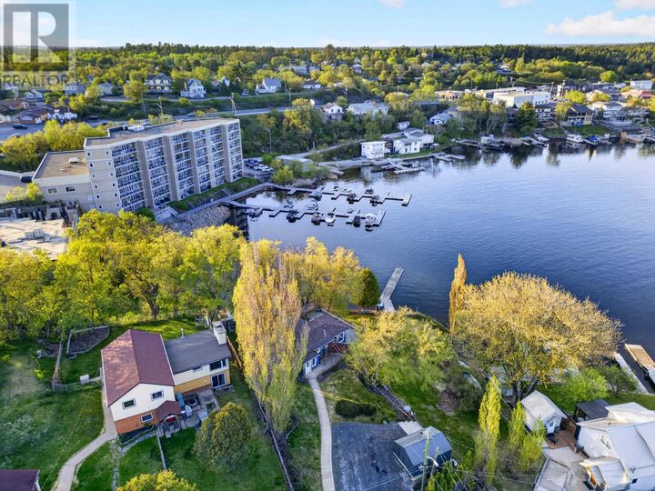 Photo de la propriété:  8 Minnesota Street  ON P9N 3P2 