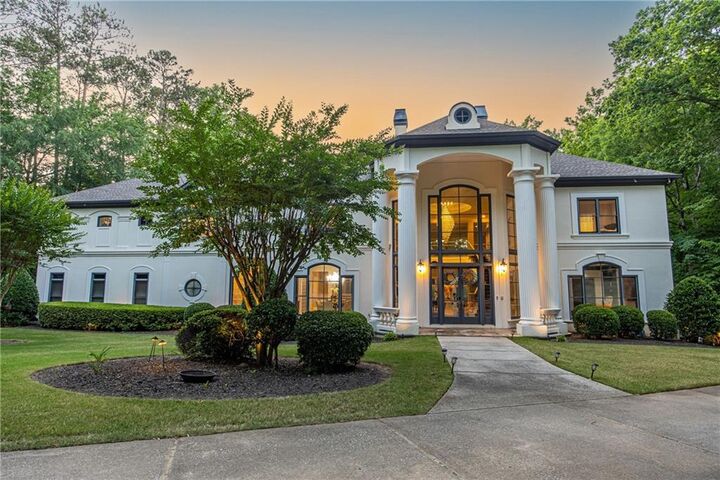 Property Photo:  1 Cascade Pointe Drive SW  GA 30331 