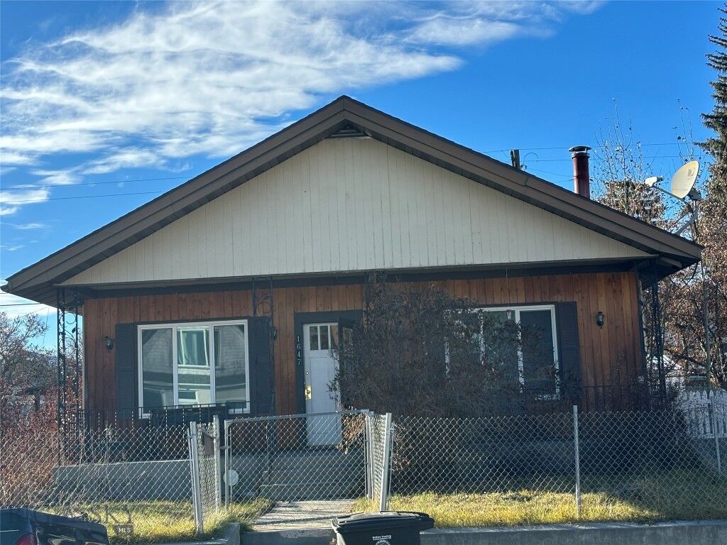 Property Photo:  1647 Lowell Ave  MT 59701 