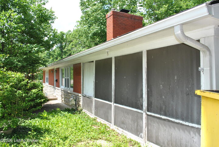 Property Photo:  5337 Lost Trail  KY 40214 