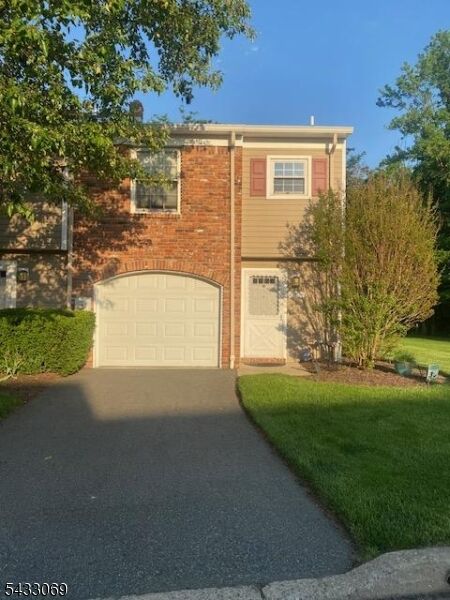 Property Photo:  33 Dena Dr 33  NJ 07465 