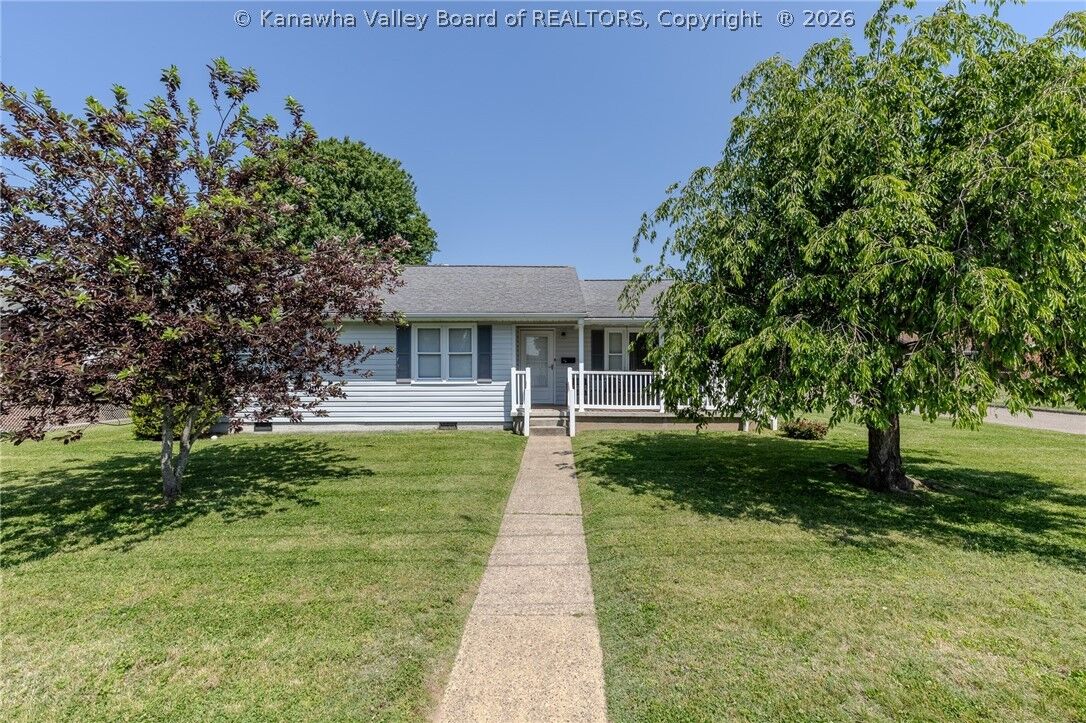 Property Photo: 409 Wood Street WV 26164