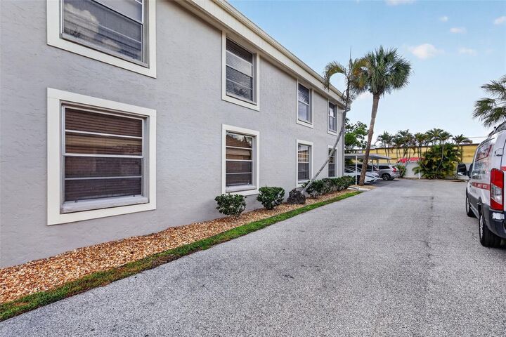 Property Photo:  6146 7th Avenue W 6146  FL 34209 