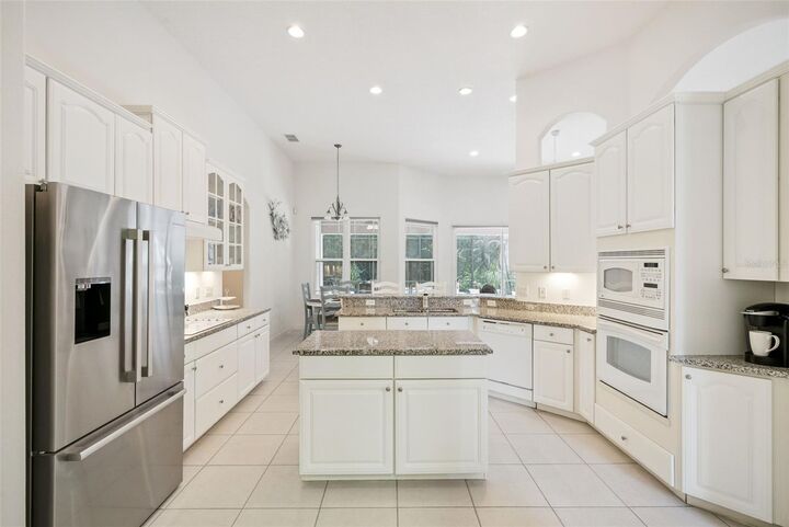 Property Photo: 10490 Wiscane Avenue FL 32836