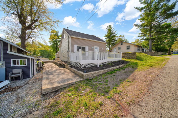 Property Photo:  2948 Russell Court  MI 49234 