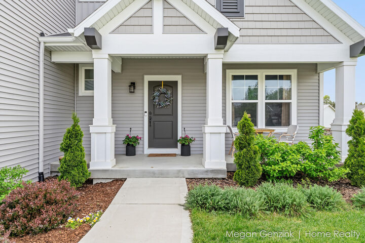 Property Photo:  3131 Timberpine Avenue  MI 49424 