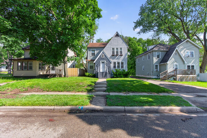 Property Photo:  242 W High Street  MI 49203 
